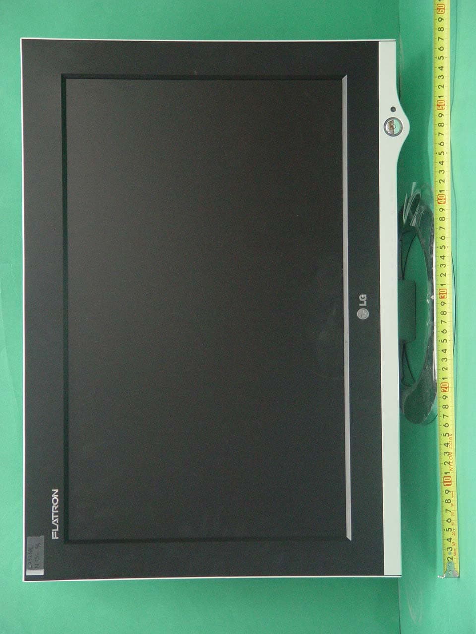 23-inch LCD TV Monitor - FCC ID BEJL23LW - LG Electronics USA, Inc. (2)