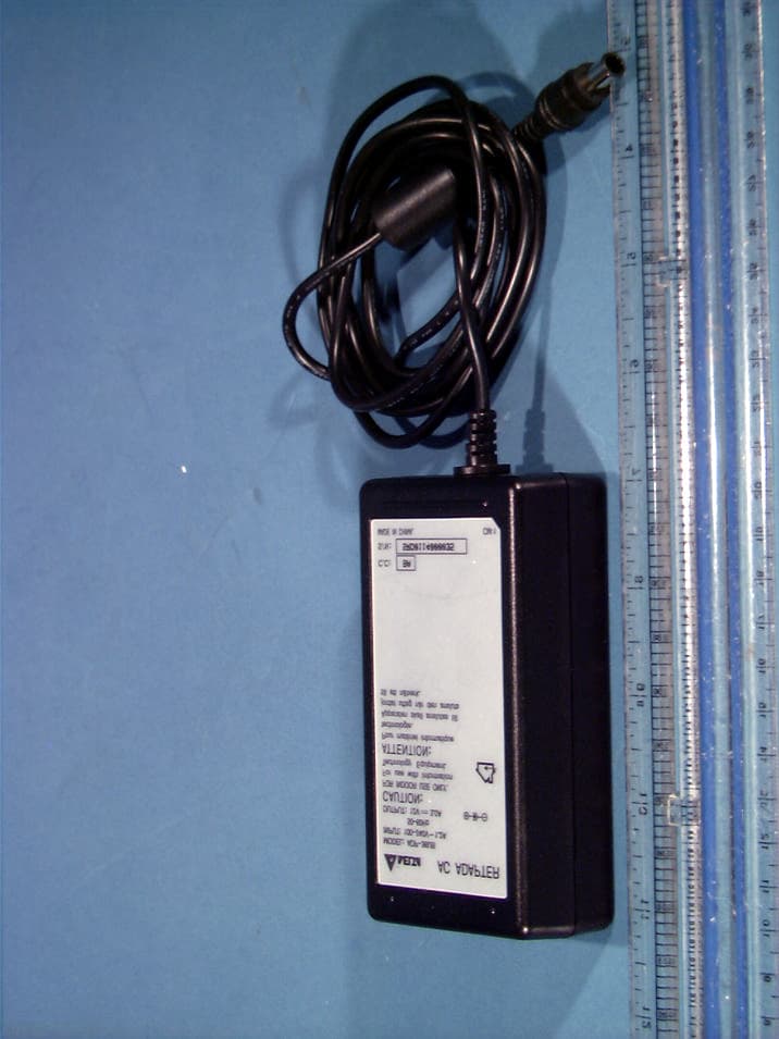 15-inch LCD Monitor - FCC ID BEJLB563A - LG Electronics USA, Inc. (3)