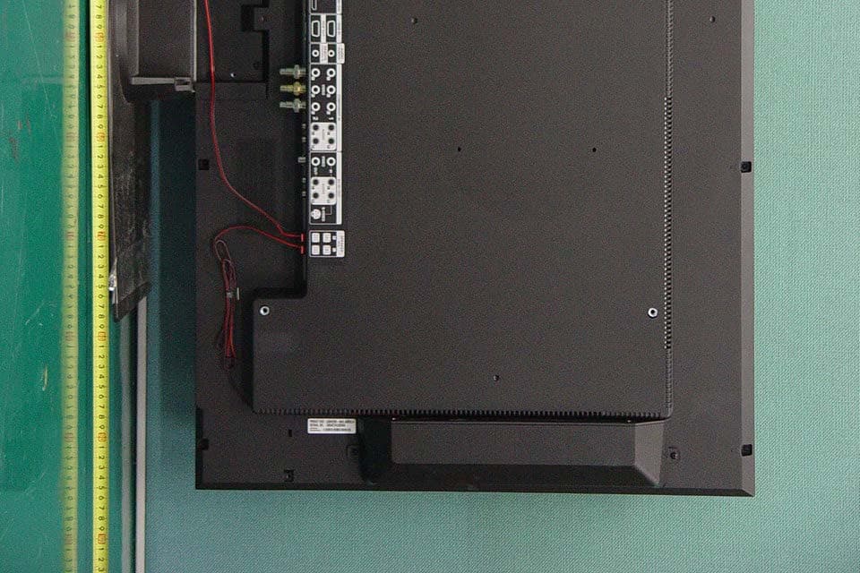 LCD MONITOR - FCC ID BEJLSM4200 - LG Electronics USA, Inc. (1)