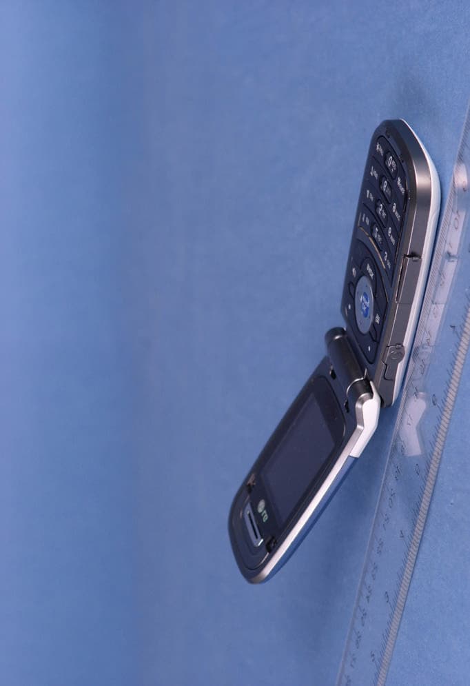 Tri-Mode Dual-Band Phone (AMPS/ CDMA) w/ Bluetooth - FCC ID BEJLX150 - LG Electronics USA, Inc. (3)