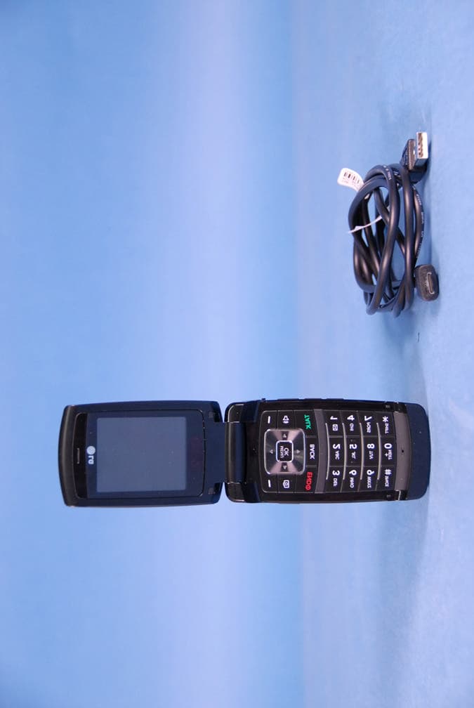 Dual-Band CDMA Phone with Bluetooth - FCC ID BEJLX360 - LG Electronics USA, Inc. (2)