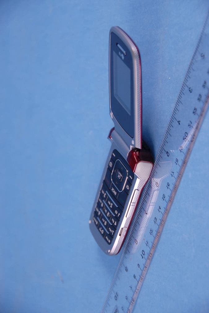 Cellular/PCS CDMA Phone with Bluetooth - FCC ID BEJLX400 - LG Electronics USA, Inc.