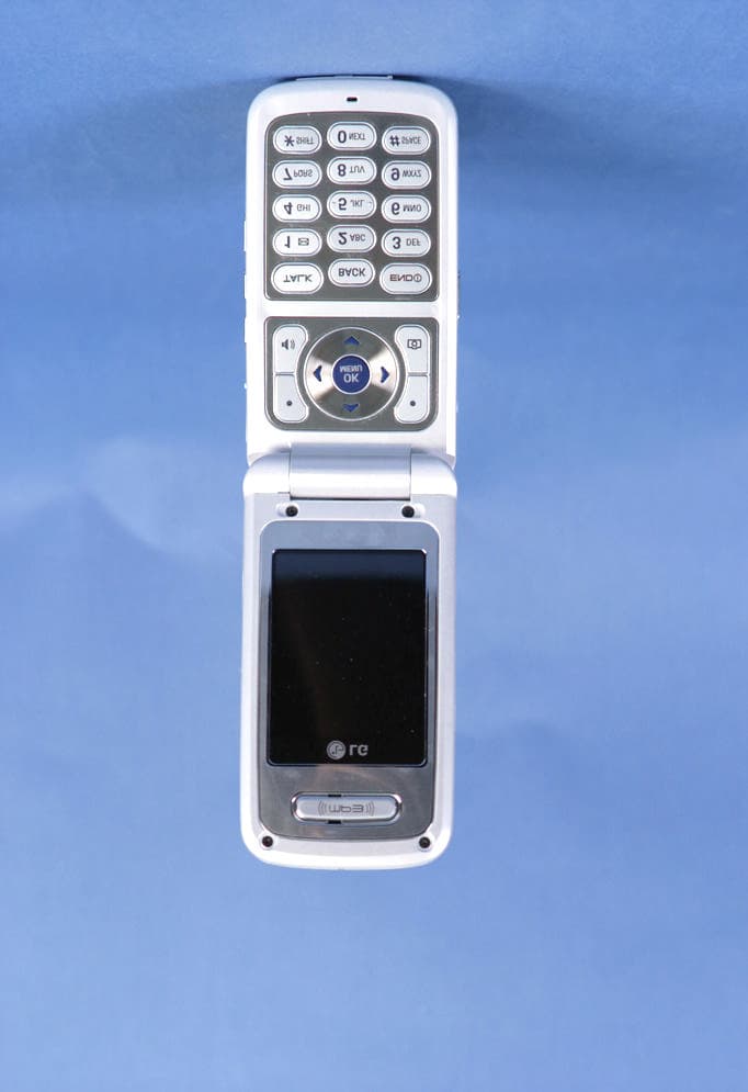 Dual-Band CDMA Phone with Bluetooth Transmitter - FCC ID BEJLX550 - LG Electronics USA, Inc. (4)