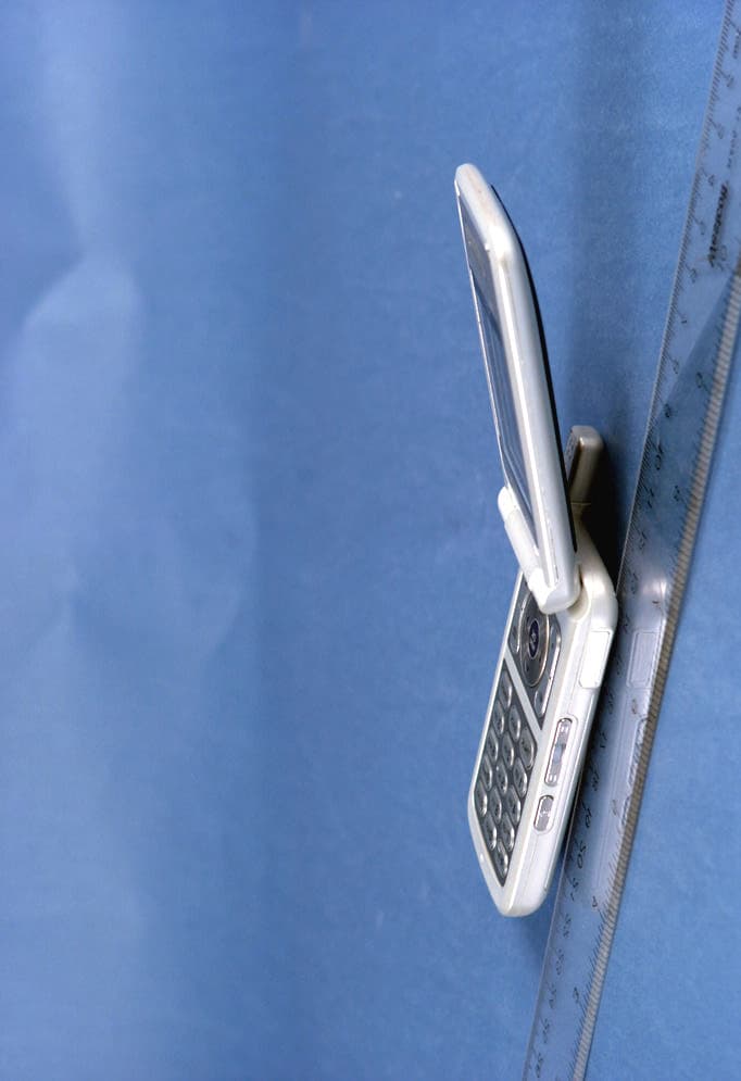 Dual-Band CDMA Phone with Bluetooth Transmitter - FCC ID BEJLX550 - LG Electronics USA, Inc. (2)
