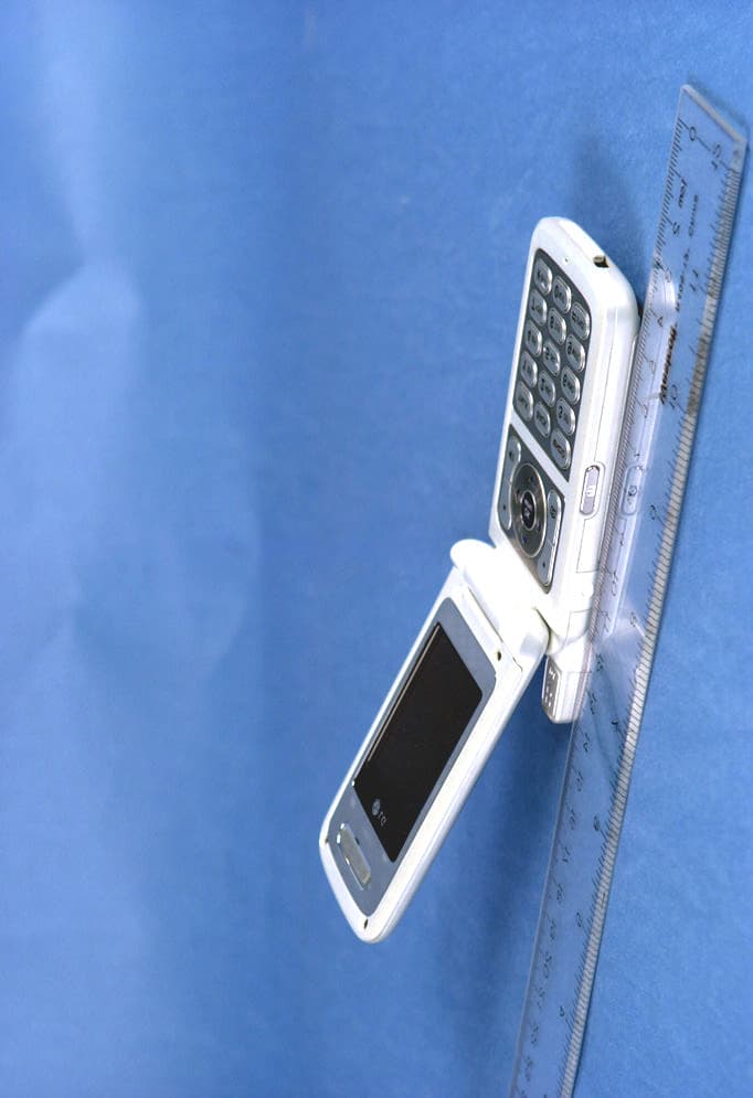Dual-Band CDMA Phone with Bluetooth Transmitter - FCC ID BEJLX550 - LG Electronics USA, Inc. (1)