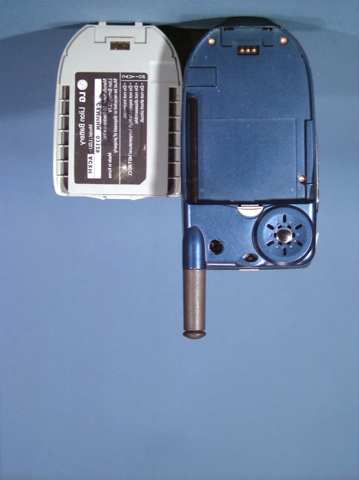 Tri-Mode Dual-Band Analog/PCS CDMA Phone - FCC ID BEJLX5550 - LG Electronics USA, Inc. (2)
