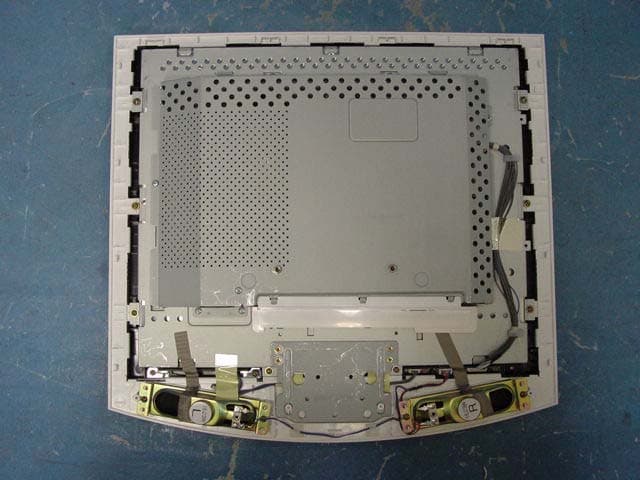 17� LCD Monitor - FCC ID BEJM1710SB - LG Electronics USA, Inc. (2)