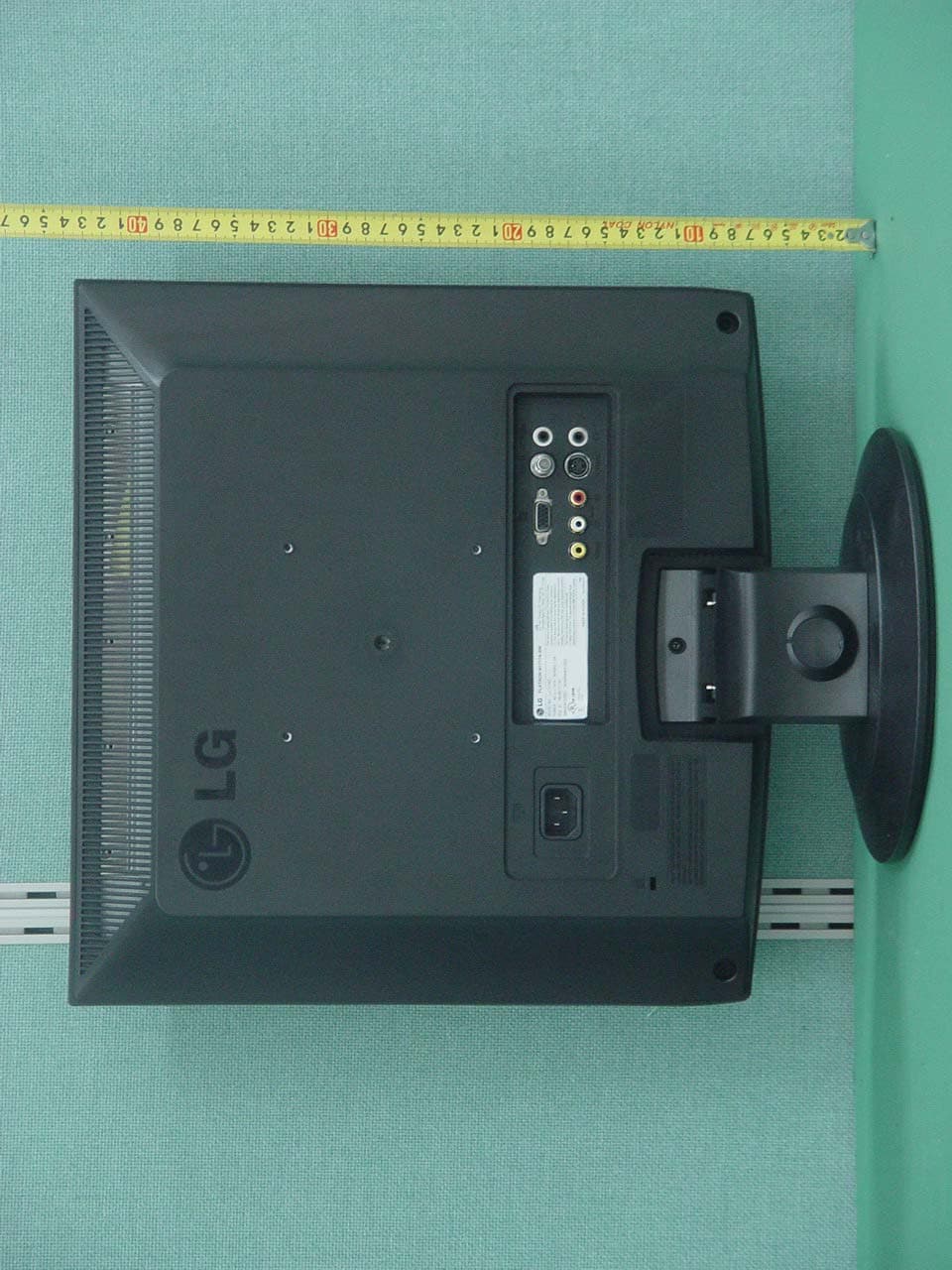 17" LCD MONITOR - FCC ID BEJM1717AD - LG Electronics USA, Inc.