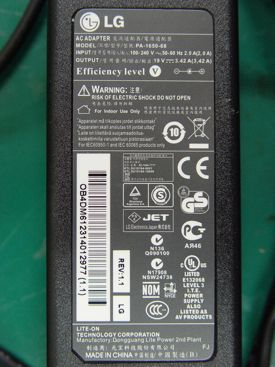 LED LCD TV Monitor - FCC ID BEJM1950DM - LG Electronics USA, Inc. (1)