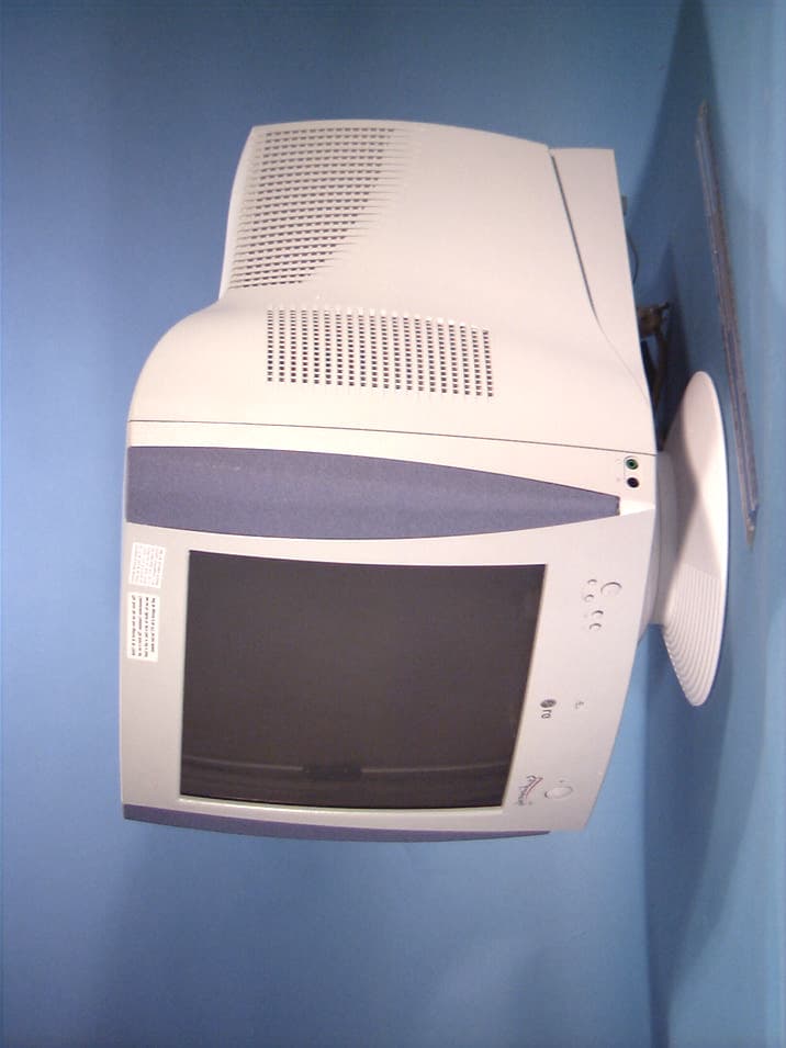 17-inch Color Monitor - FCC ID BEJMB776C - LG Electronics USA, Inc. (3)