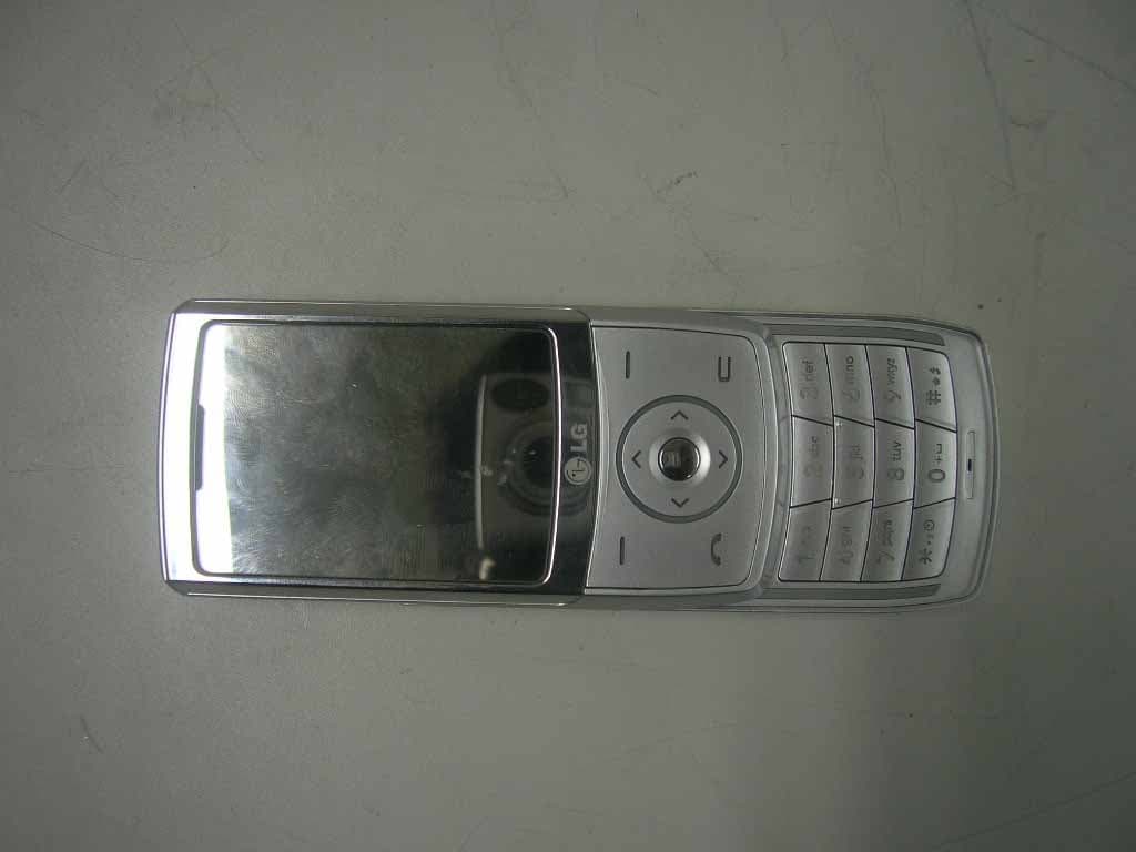 Cellular/PCS GSM/EDGE Phone with Bluetooth - FCC ID BEJME550D - LG Electronics USA, Inc.