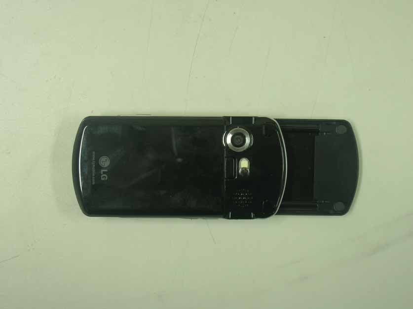 Cellular/PCS GSM/EDGE Phone with Bluetooth - FCC ID BEJME600D - LG Electronics USA, Inc. (2)