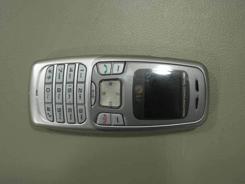 GSM Phone - FCC ID BEJMG180 - LG Electronics USA, Inc. (1)