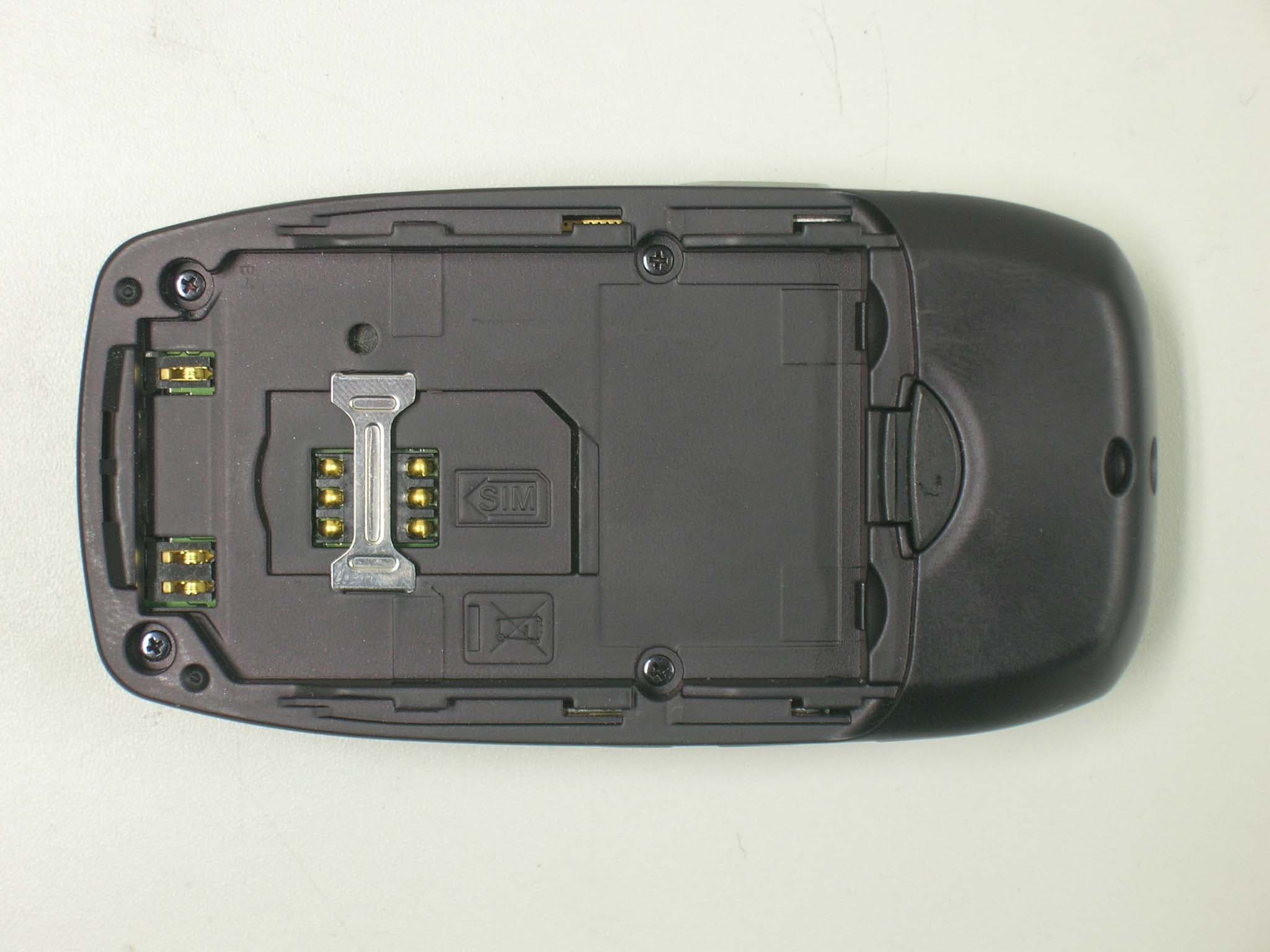 Tri-Band GSM Camera Phone with Bluetooth - FCC ID BEJMG300 - LG Electronics USA, Inc. (3)