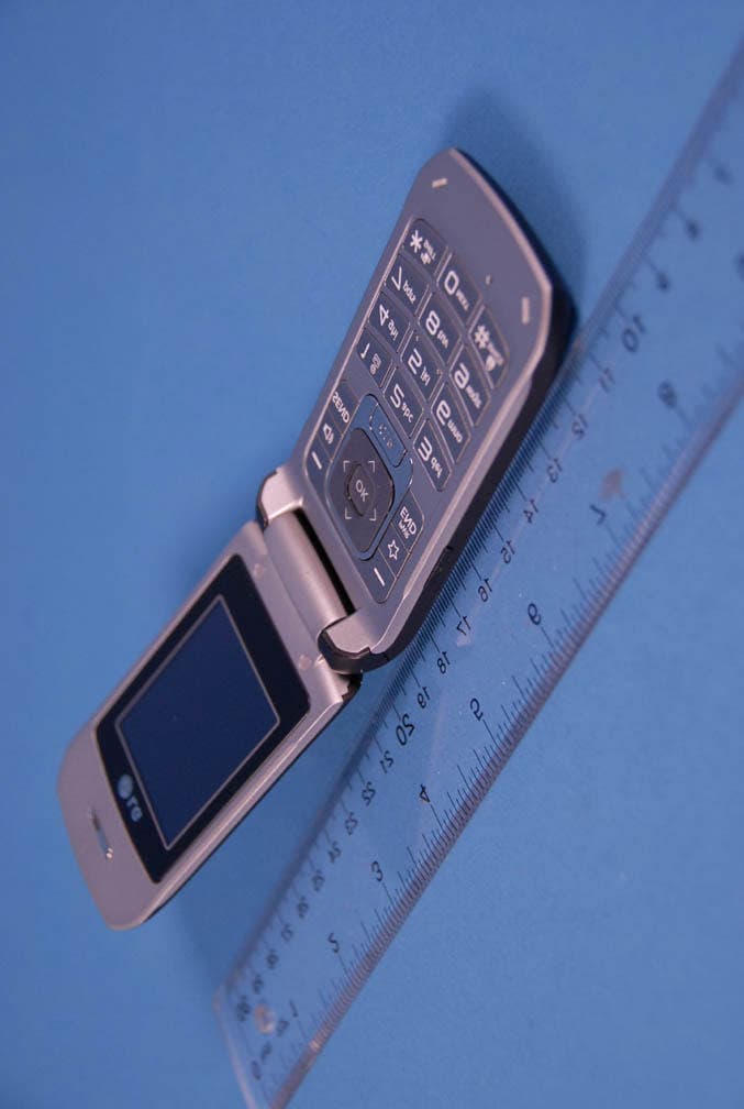 Cellular/AWS/PCS CDMA Phone with Bluetooth - FCC ID BEJMN180 - LG Electronics USA, Inc. (2)