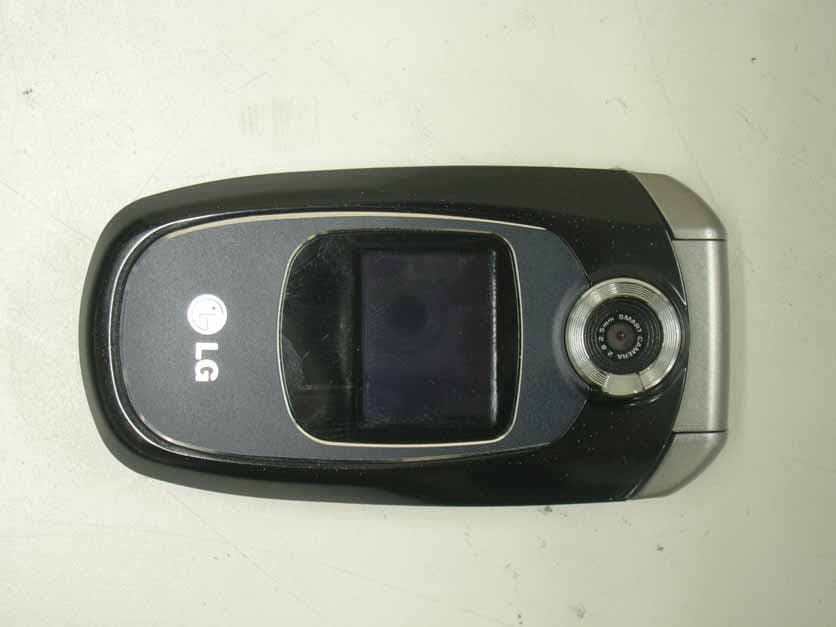 Dual Band CDMA Camera Phone - FCC ID BEJMX240 - LG Electronics USA, Inc. (3)