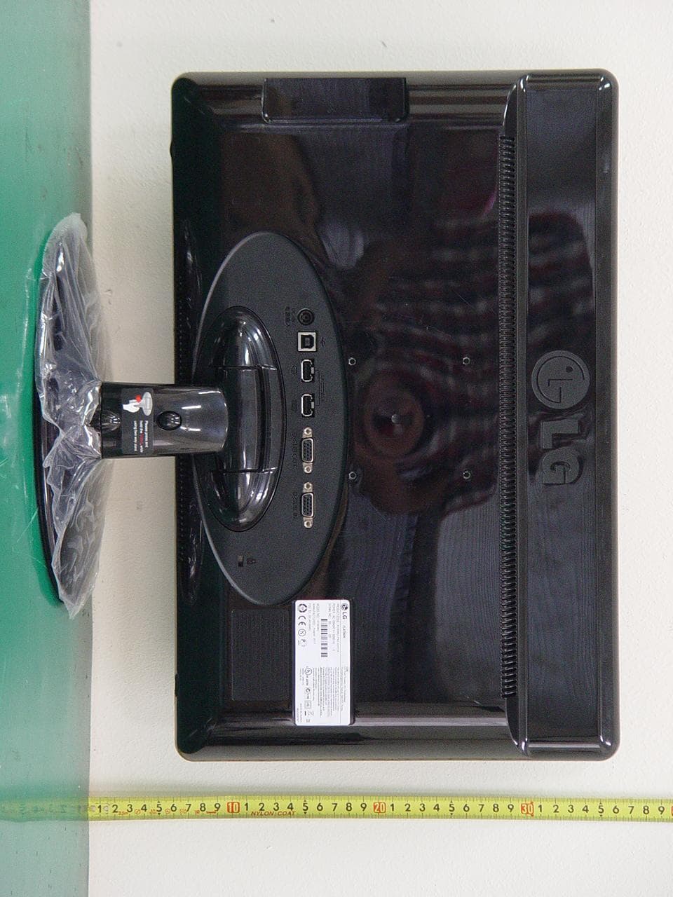 LED LCD Monitor - FCC ID BEJN195WU - LG Electronics USA, Inc. (4)