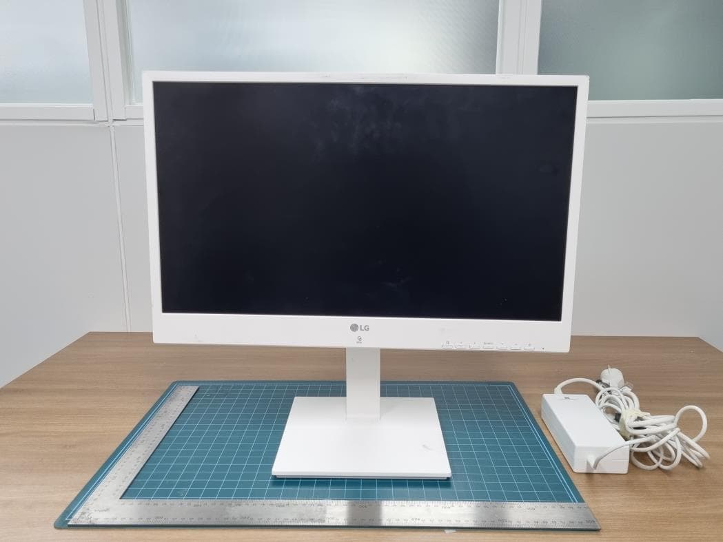All-in-One Thin Client - FCC ID BEJNT-24CR670 - LG Electronics USA, Inc. (5)