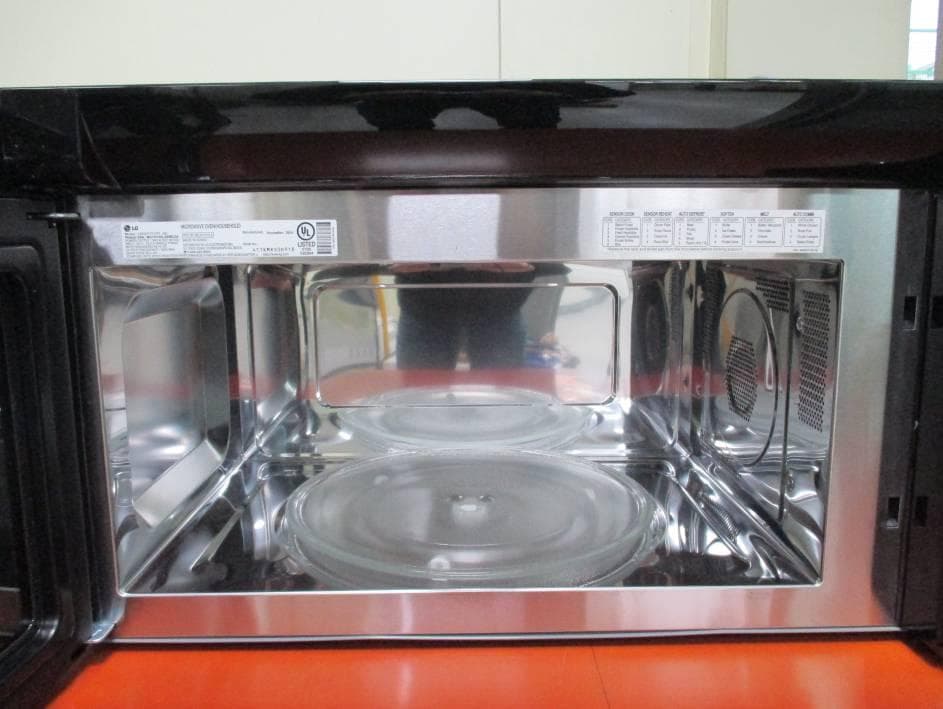 Microwave Oven - FCC ID BEJQ172NXA - LG Electronics USA, Inc. (1)