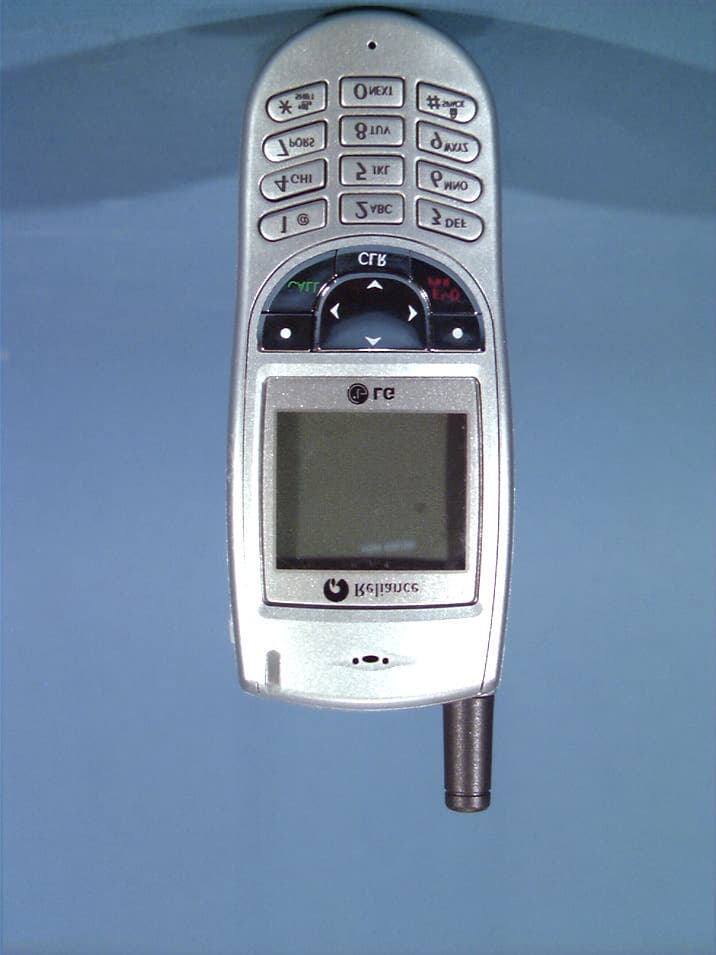 Dual-Mode Cellular Phone (AMPS/CDMA) - FCC ID BEJRD2030 - LG Electronics USA, Inc. (2)