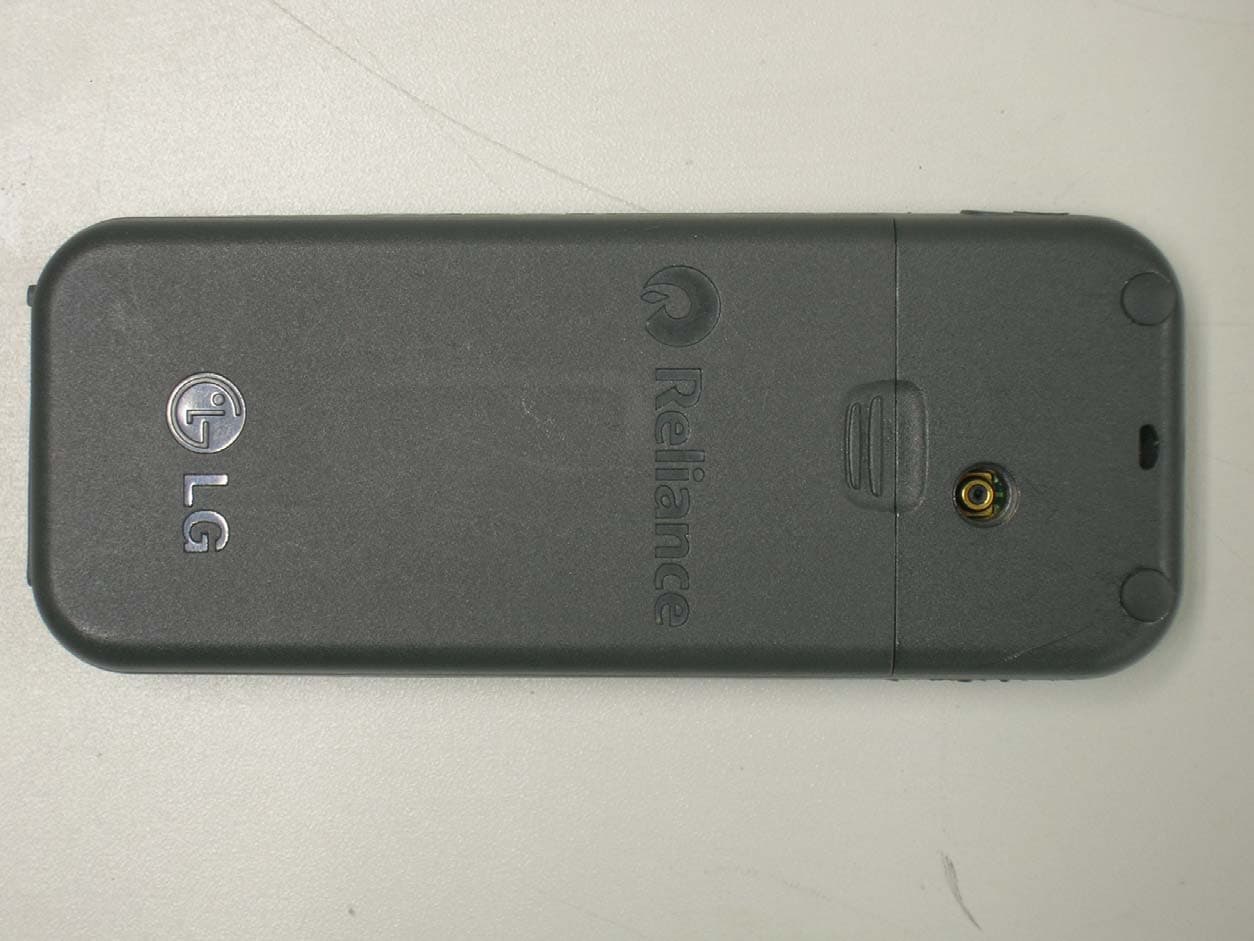 CDMA Cellphone - FCC ID BEJRD3330 - LG Electronics USA, Inc. (2)