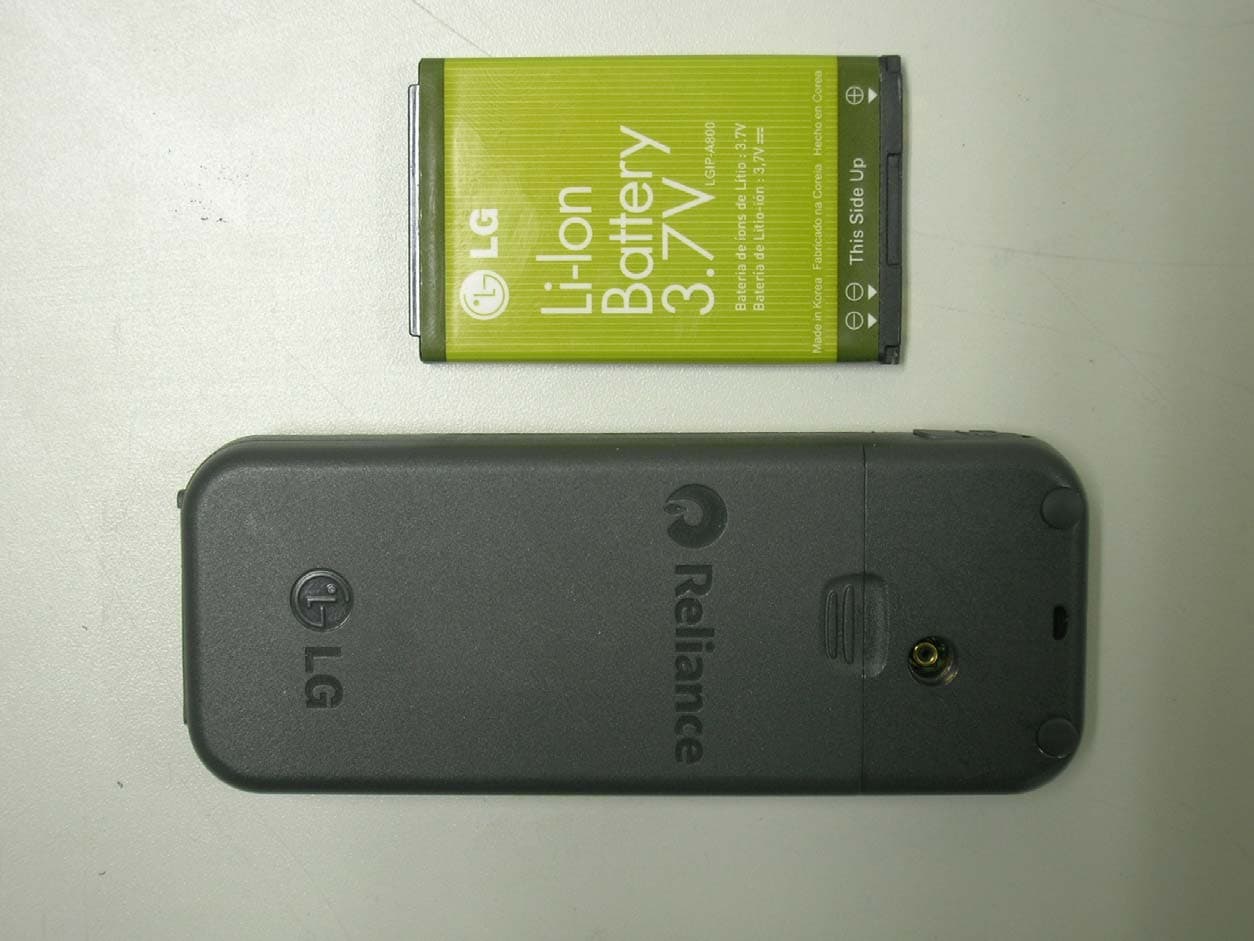 CDMA Cellphone - FCC ID BEJRD3330 - LG Electronics USA, Inc. (3)