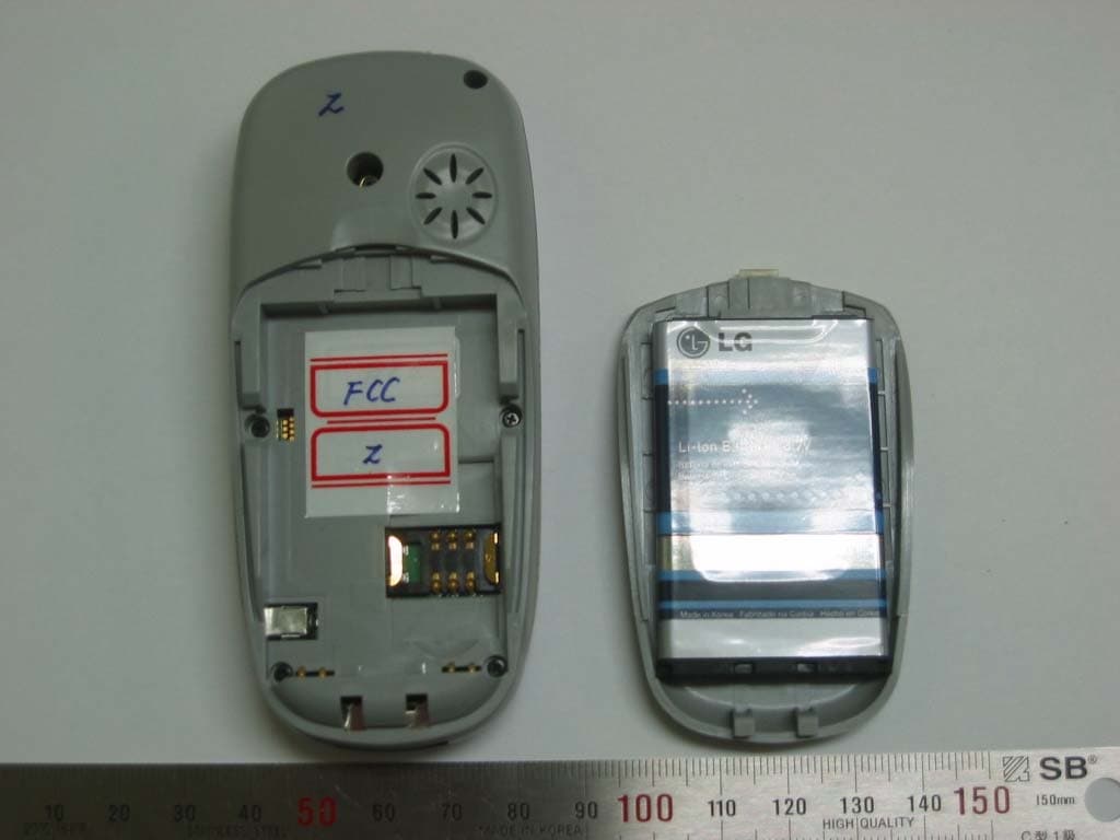 CDMA Cellular Phone - FCC ID BEJRD5130 - LG Electronics USA, Inc. (2)