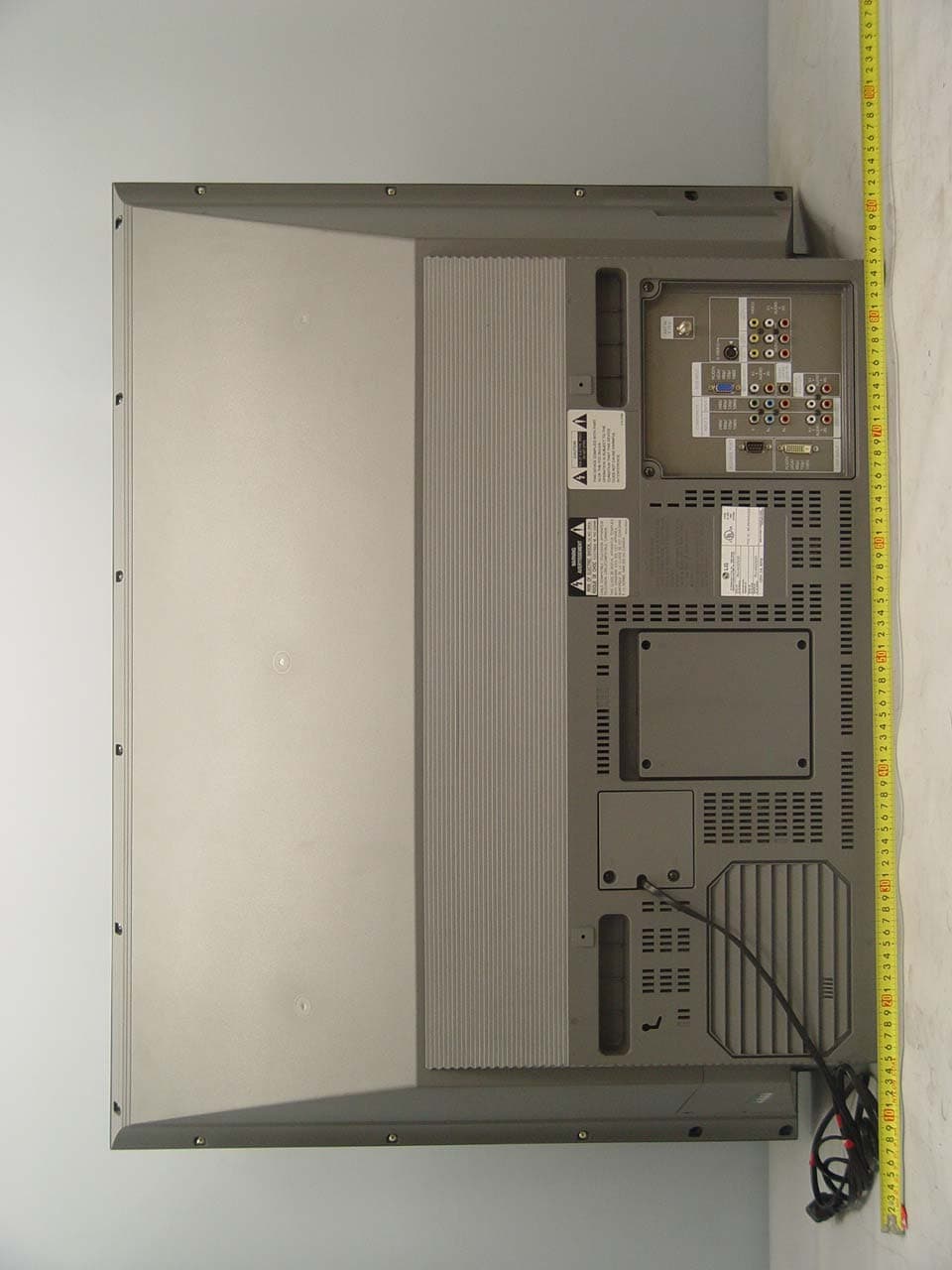 DLP Projection TV - FCC ID BEJRU44SZ83D - LG Electronics USA, Inc. (5)