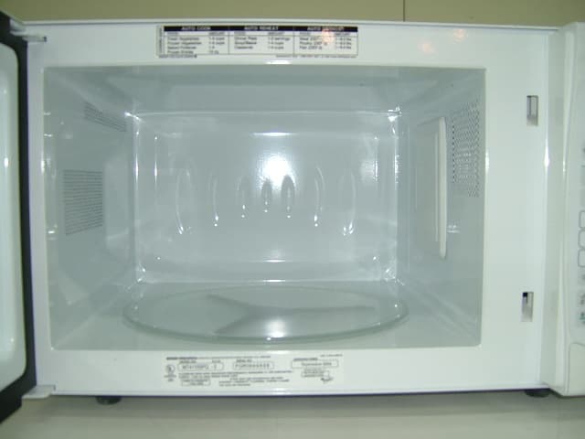 Microwave Oven - FCC ID BEJS112XHA - LG Electronics USA, Inc.
