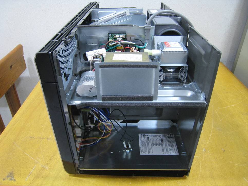 Microwave Oven - FCC ID BEJS184TVA - LG Electronics USA, Inc. (1)