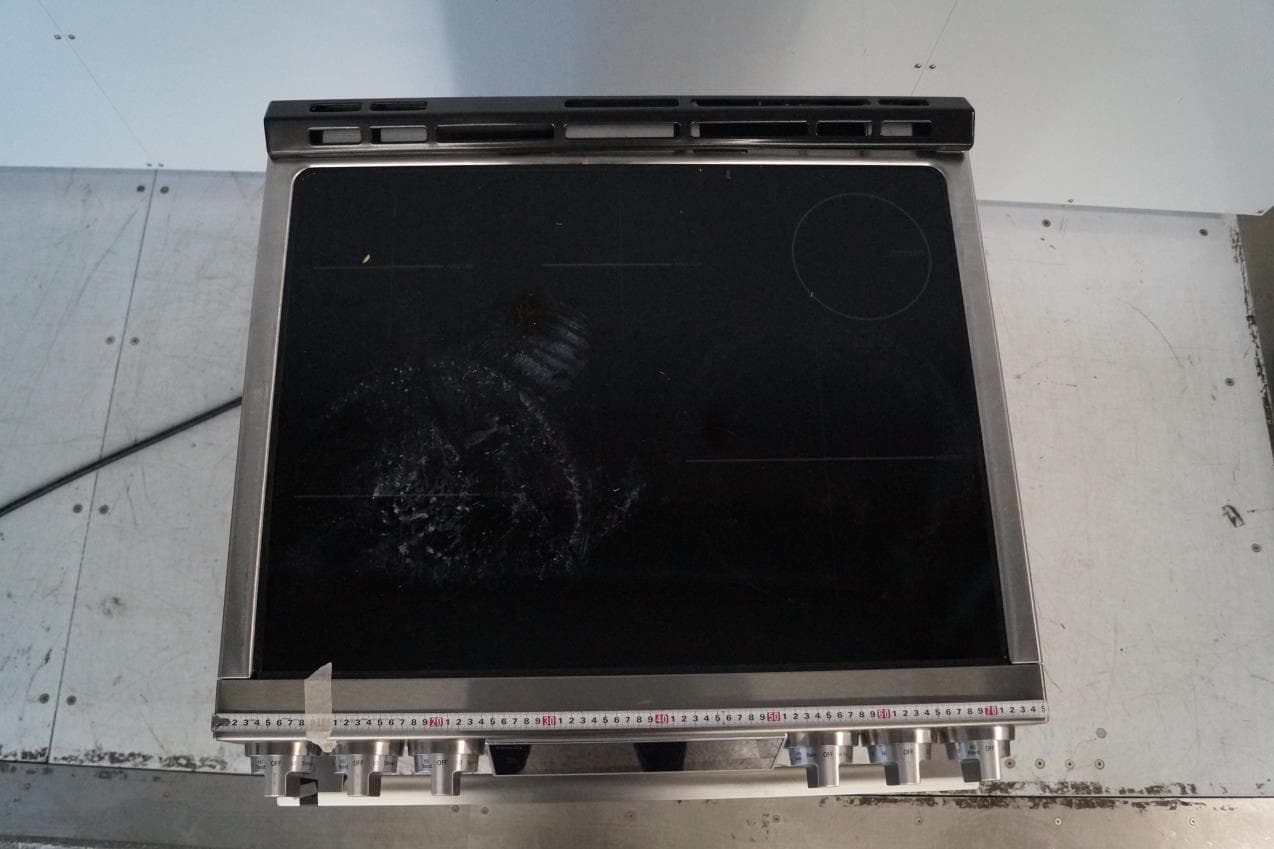ELECTRIC RANGE - FCC ID BEJS47413G - LG Electronics USA, Inc.