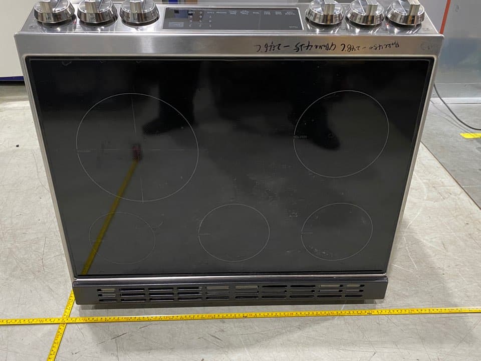 HOUSEHOLD ELECTRIC RANGE - FCC ID BEJS47413H - LG Electronics USA, Inc. (4)