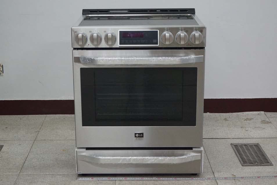 HOUSEHOLD ELECTRIC RANGE - FCC ID BEJS47423E - LG Electronics USA, Inc. (2)