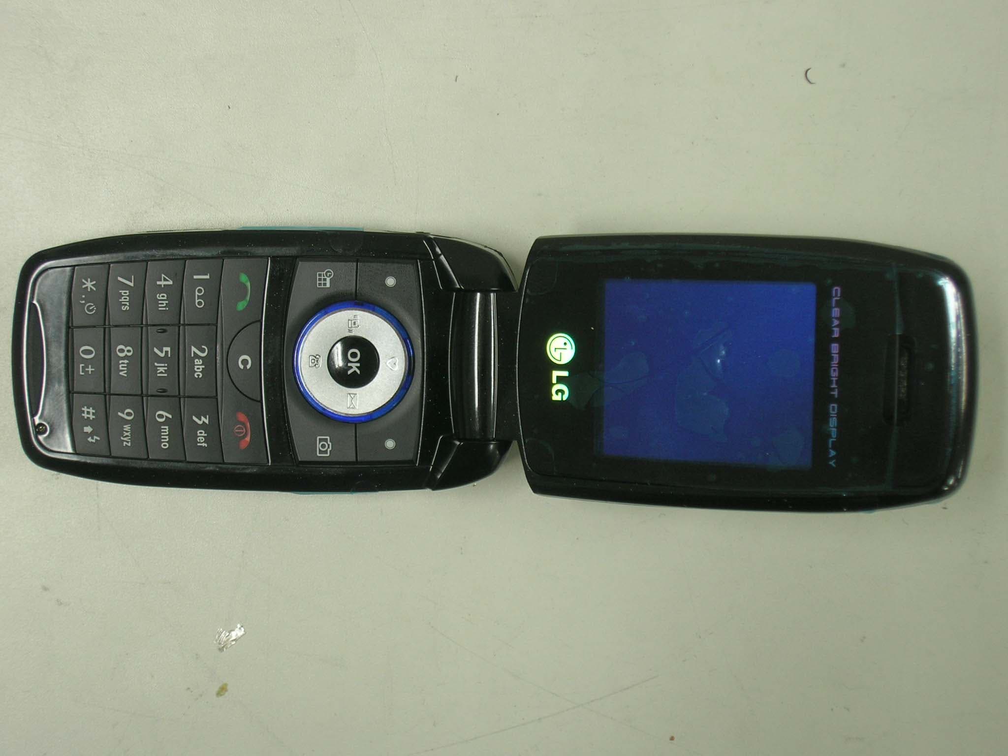 PCS GSM Phone With Bluetooth - FCC ID BEJS5000 - LG Electronics USA, Inc. (3)