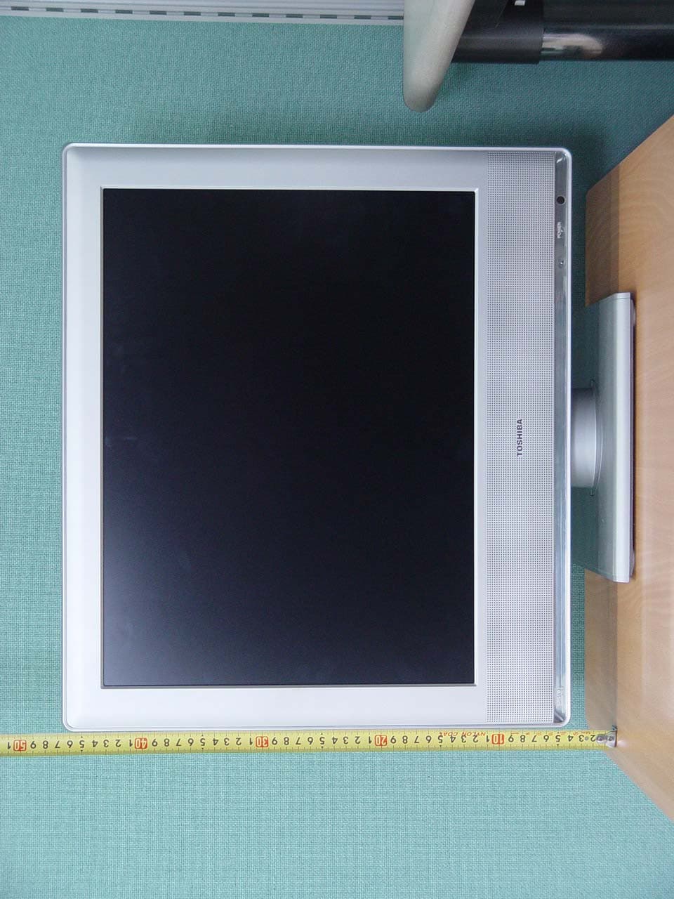 20" LCD TV / MONITOR - FCC ID BEJT20DL75A - LG Electronics USA, Inc. (2)