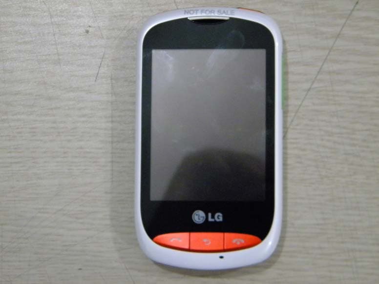 Cellular/PCS GSM/EDGE with Bluetooth & WLAN - FCC ID BEJT310I - LG Electronics USA, Inc. (3)