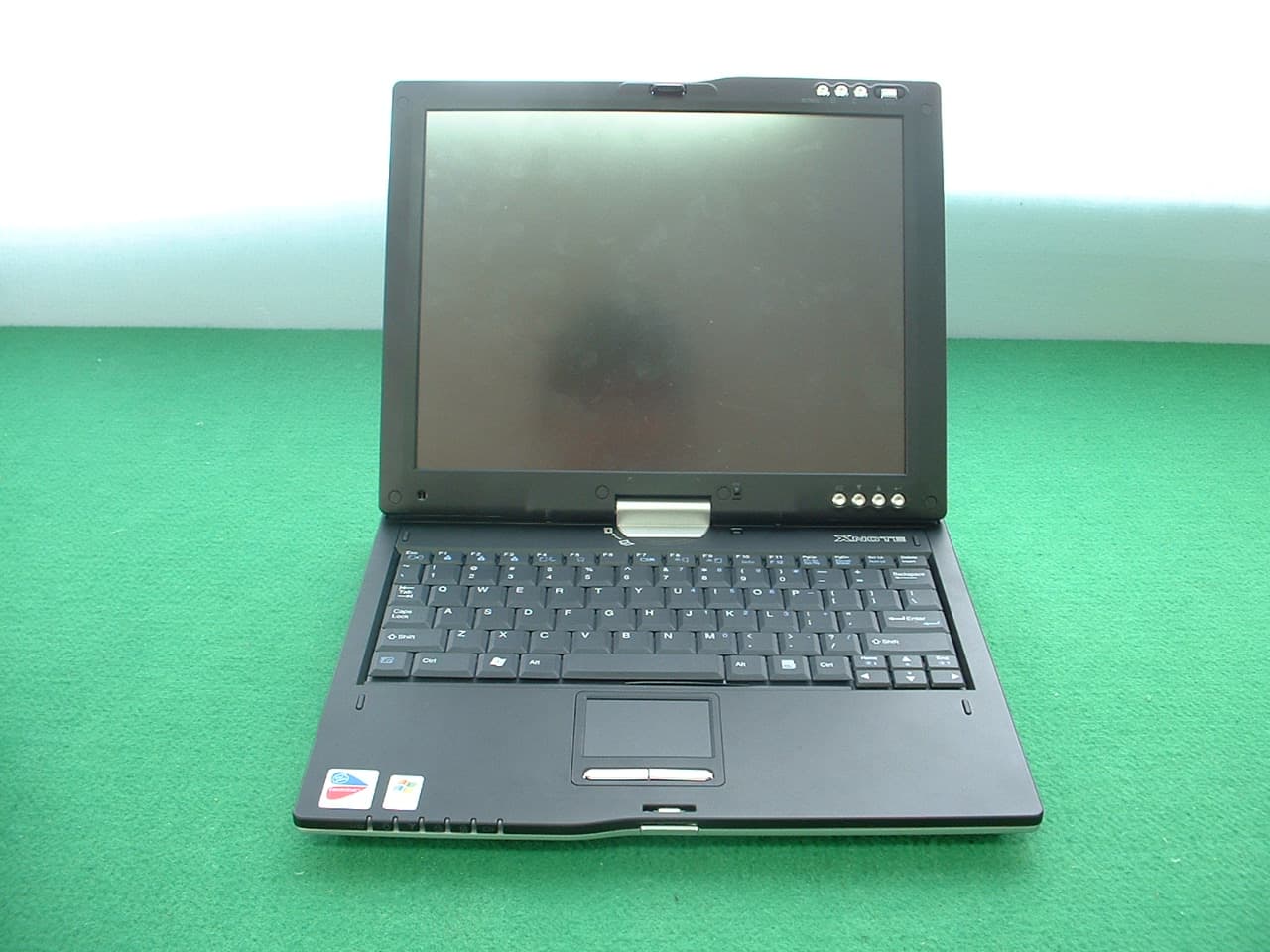 Tablet/Notebook PC with WLAN and Bluetooth - FCC ID BEJTBLT20 - LG Electronics USA, Inc. (1)