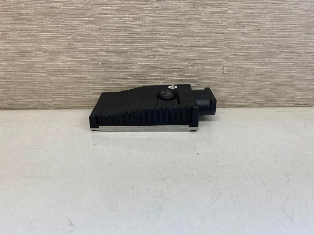 Telematics Module - FCC ID BEJTM04ANNABM1 - LG Electronics USA, Inc. (3)