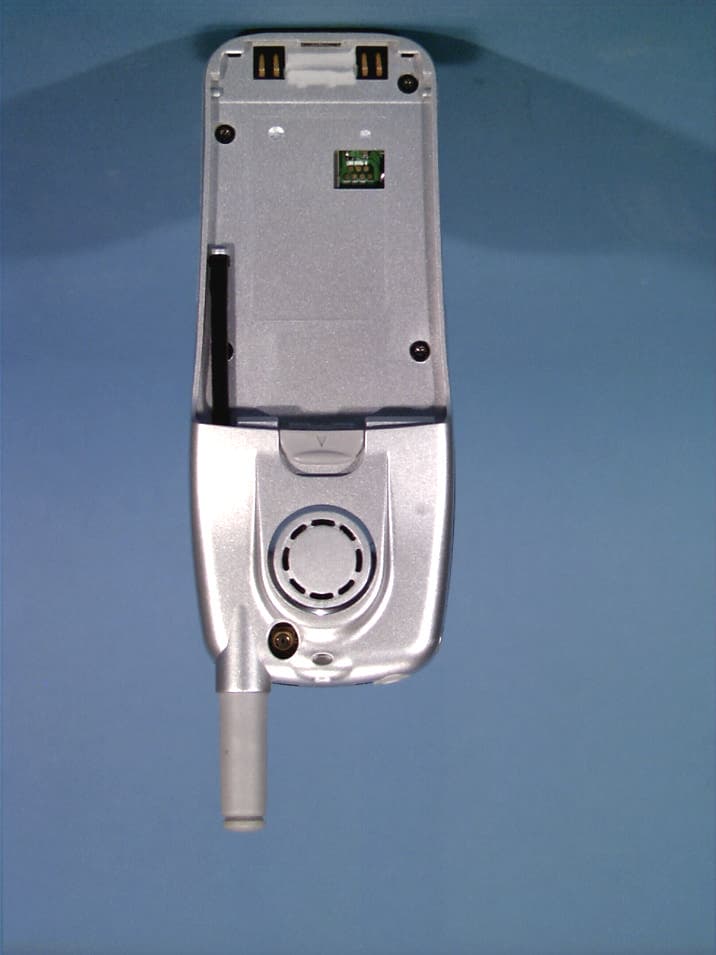 Tri-Mode Dual-Band Analog/PCS Phone (AMPS/CDMA) - FCC ID BEJTM240 - LG Electronics USA, Inc. (4)