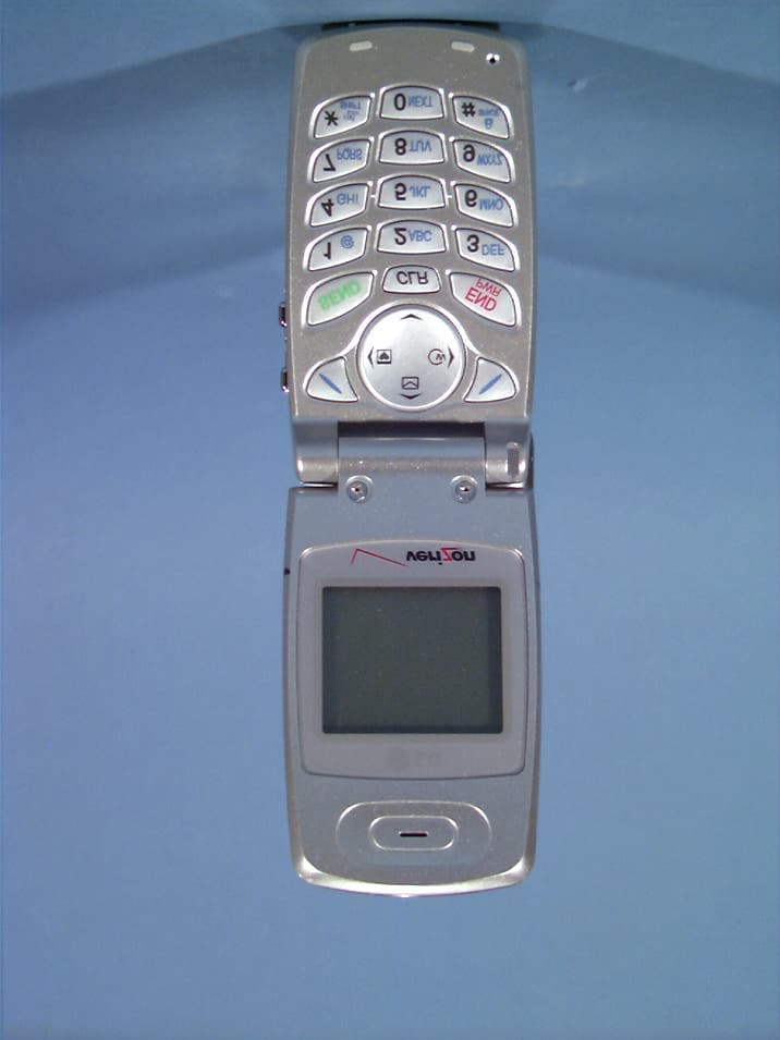 Dual-Band CDMA Phone - FCC ID BEJTM250 - LG Electronics USA, Inc. (4)