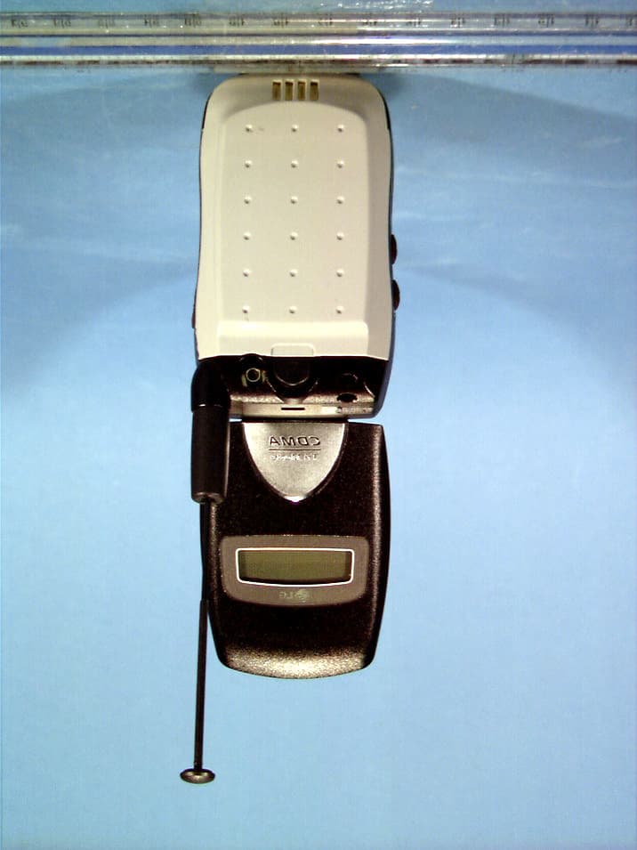Tri-Mode Dual-Band Analog/PCS Phone - FCC ID BEJTM510 - LG Electronics USA, Inc. (4)