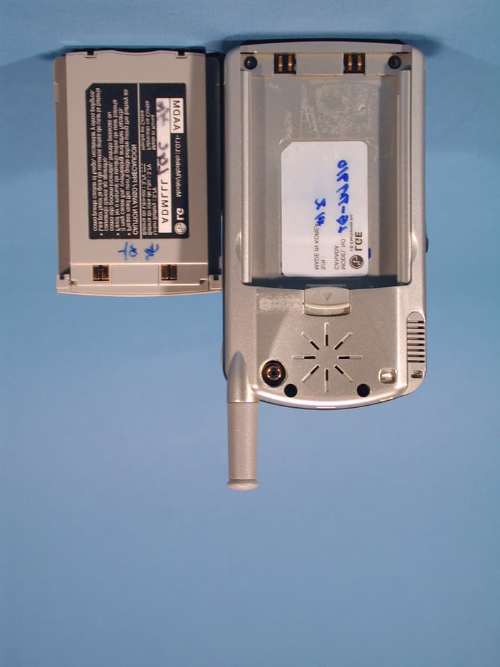 Tri-Mode Dual-Band Analog/PCS Phone - FCC ID BEJTM910 - LG Electronics USA, Inc.