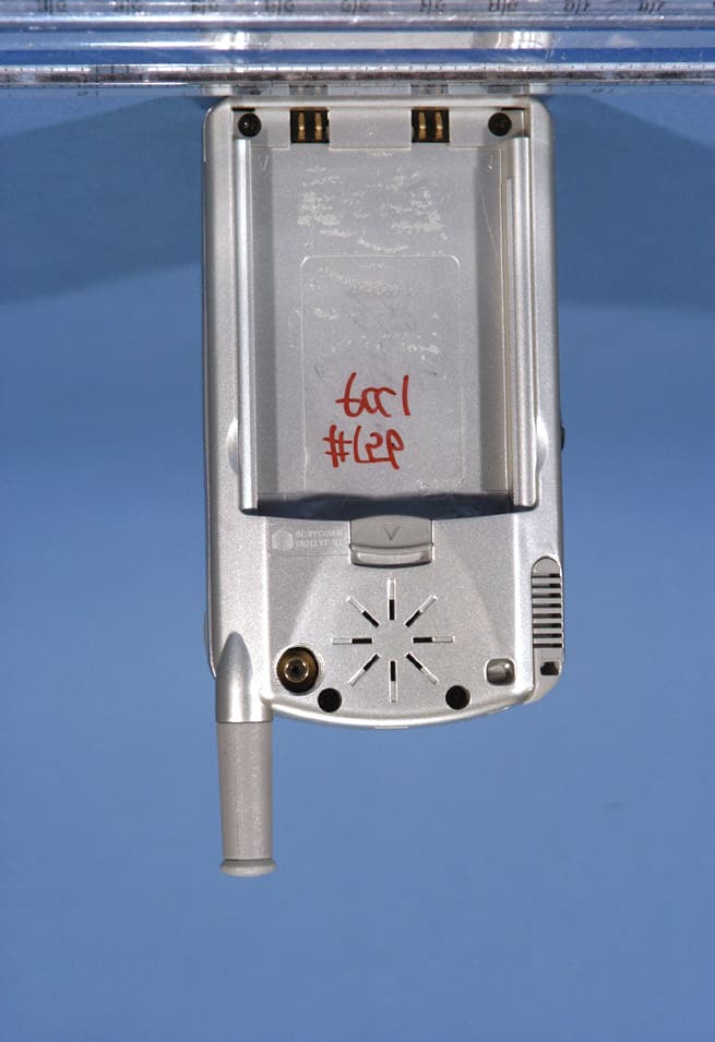 Tri-Mode Dual-Band Analog/PCS Phone - FCC ID BEJTM910B - LG Electronics USA, Inc. (2)