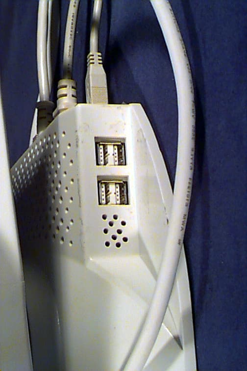 5-Port USB Hub - FCC ID BEJUS100 - LG Electronics USA, Inc. (1)