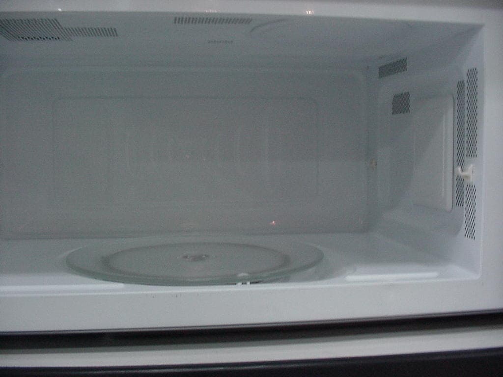 Microwave Oven - FCC ID BEJV204ZLA - LG Electronics USA, Inc.