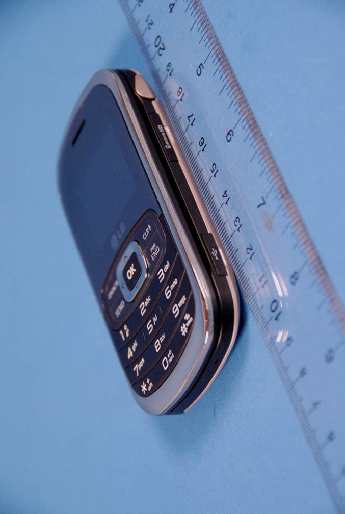 Cellular/PCS CDMA Phone with Bluetooth - FCC ID BEJVN530 - LG Electronics USA, Inc.
