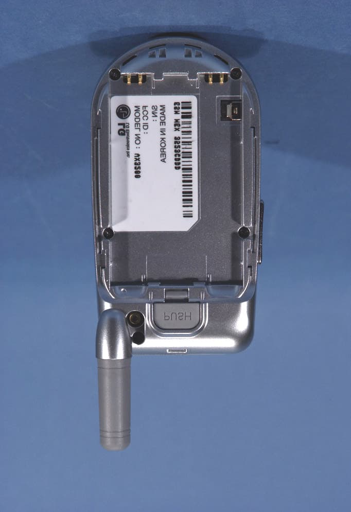 Tri-Mode Dual-Band Cellular PCS Phone (AMPS/ CDMA) - FCC ID BEJVX3200 - LG Electronics USA, Inc. (4)