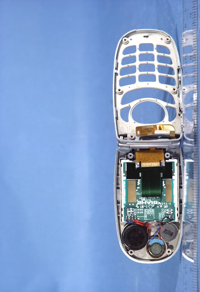 Tri-Mode Quad-Band Analog/ PCS Phone - FCC ID BEJVX3300 - LG Electronics USA, Inc. (3)