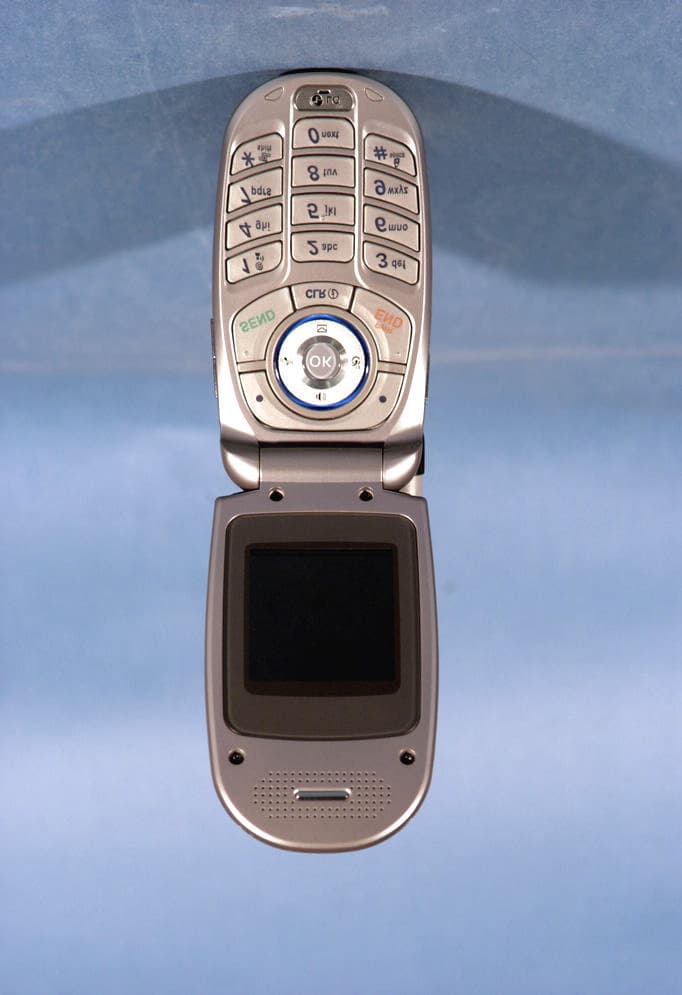 Tri-Mode Dual-Band Analog/ PCS Phone (AMPS/ CDMA) - FCC ID BEJVX3400 - LG Electronics USA, Inc. (1)