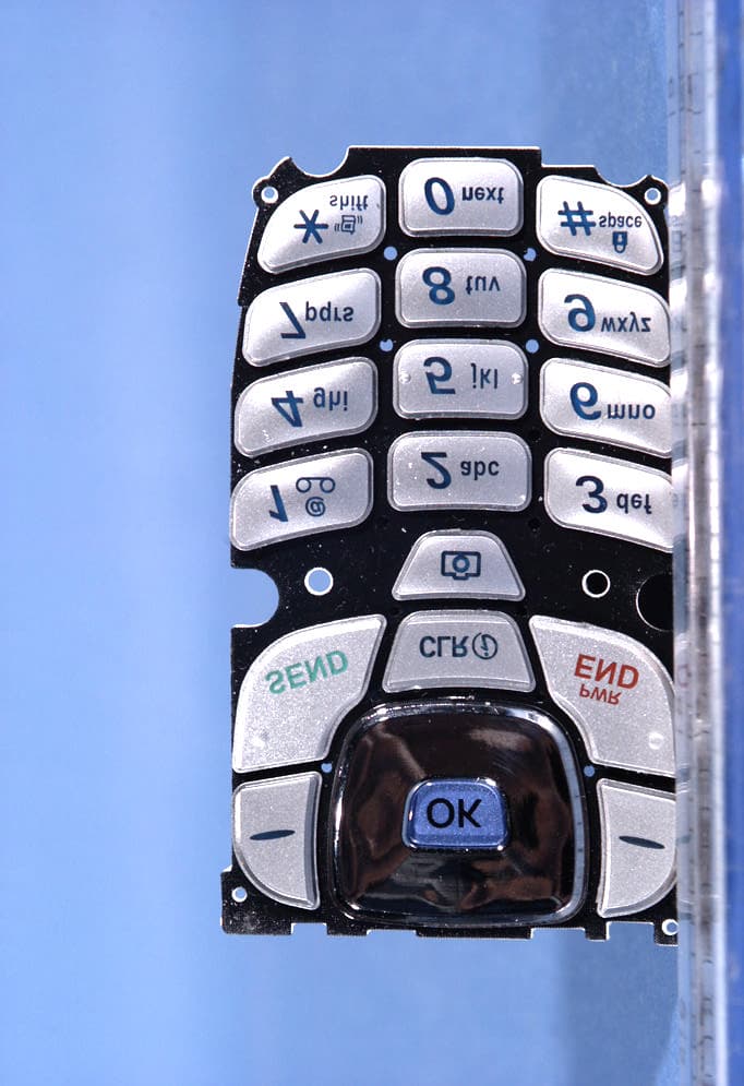 Tri-Mode Dual-Band Cellular PCS Phone (AMPS/ CDMA) - FCC ID BEJVX6100 - LG Electronics USA, Inc. (1)